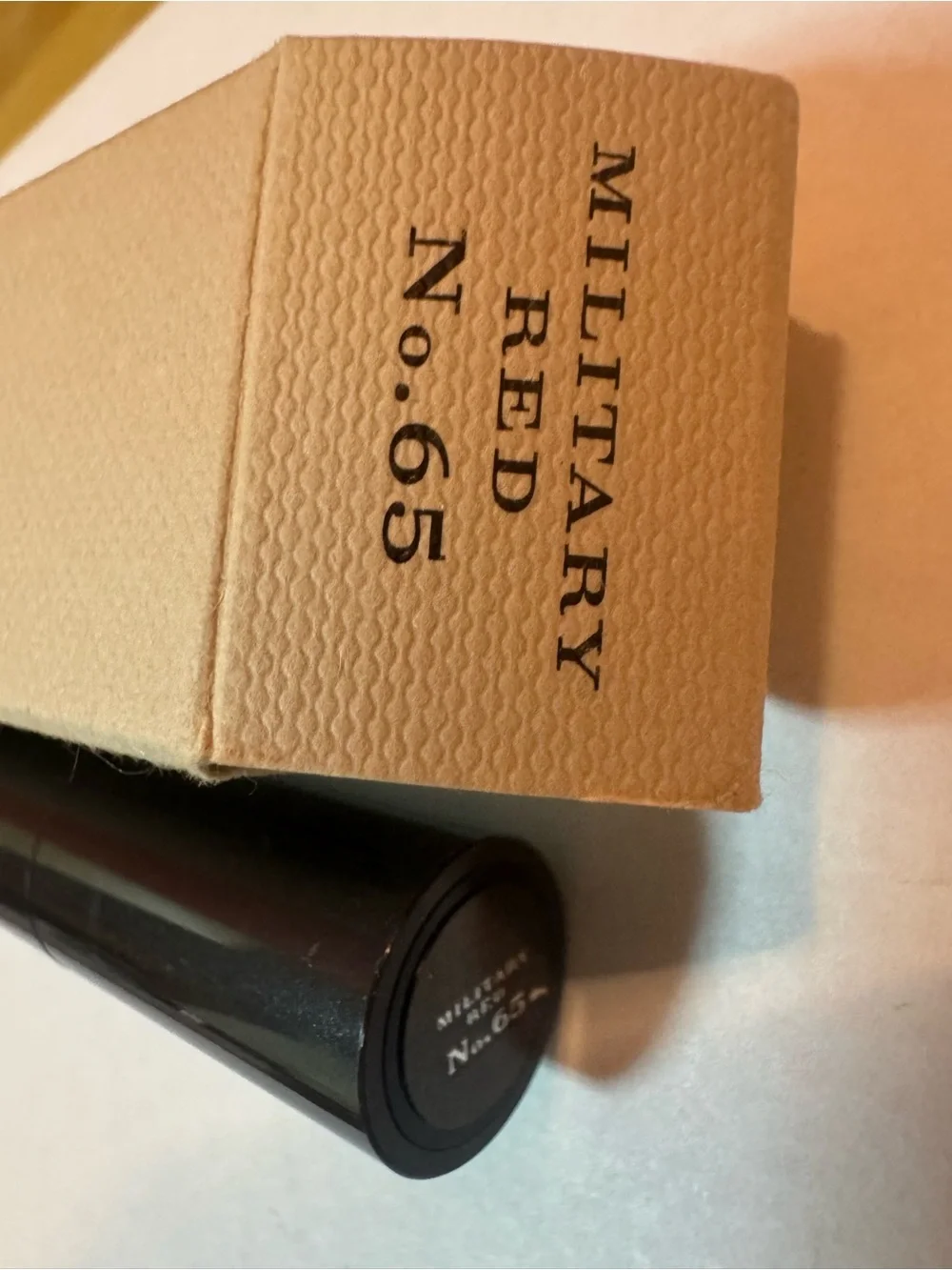 BNIB Burberry Lip Velvet Crush Sheer-Matte Stain - Military Red No. 65 💋💄